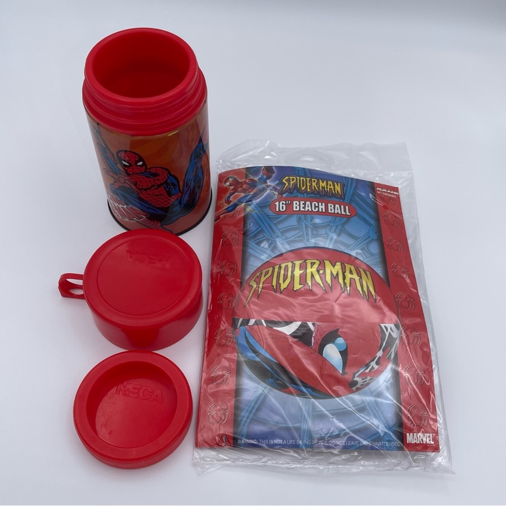 Vintage Marvel Spider-Man Thermos & 16”‎ Beach Ball Set